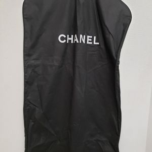 Chanel  garment  bag